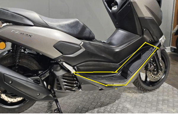 YAMAHA NMAX 125 2015-2020 (early models) BOARD,RIGHT SIDE FOOTREST 2DPF74880000