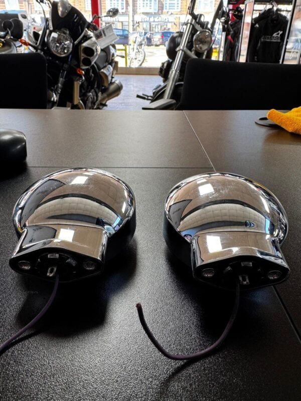 Genuine Harley-Davidson turn light Softail Pair smoked lens - Image 2