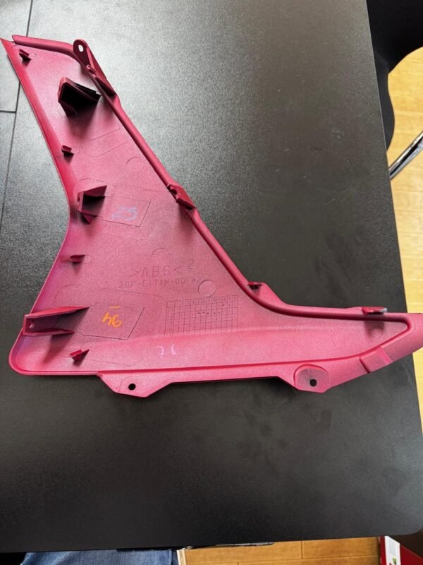 Yamaha N-Max NMAX 125 RIGHT SIDE PANEL COVER 2DP-F171M-00 #2 Matte Red 2020/2024 - Image 4