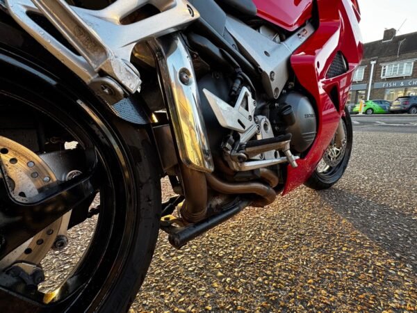 Honda VFR800 - Image 14