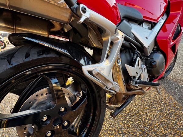 Honda VFR800 - Image 15