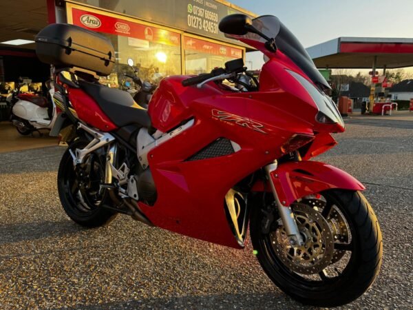 Honda VFR800 - Image 7