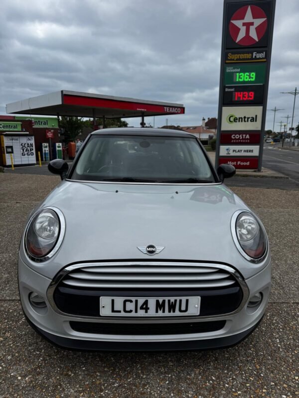 MINI COOPER HATCH 2014 1.5 PETROL - Image 61
