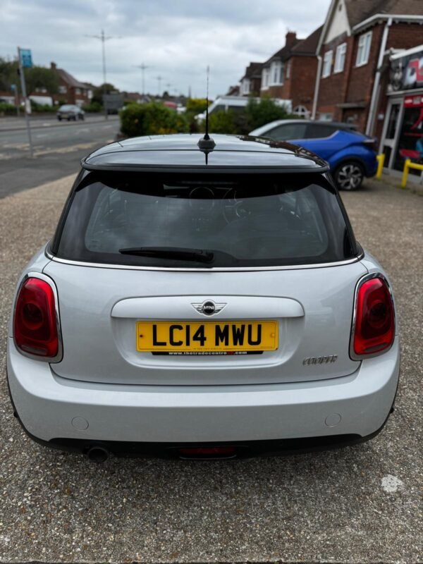 MINI COOPER HATCH 2014 1.5 PETROL - Image 42