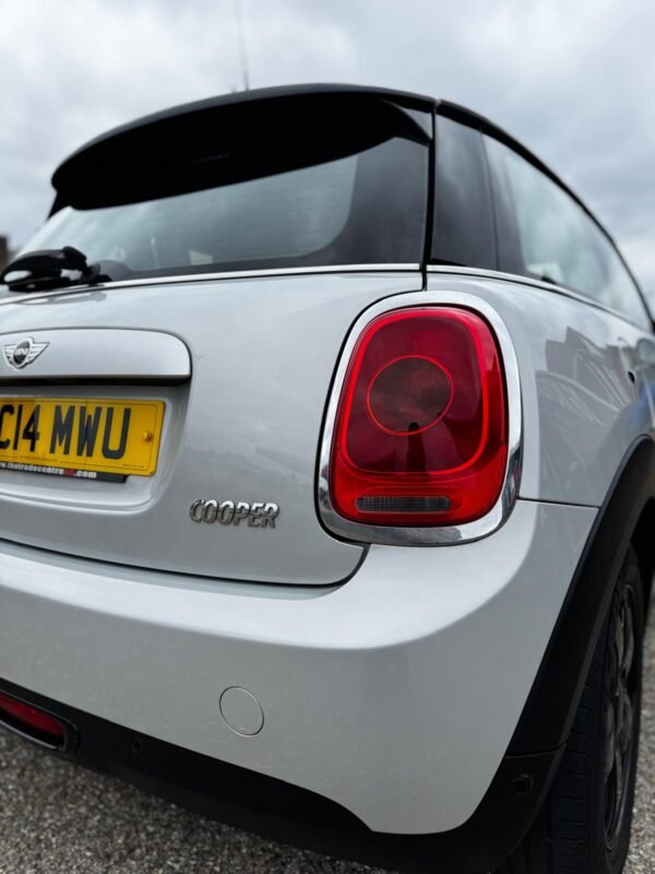 MINI COOPER HATCH 2014 1.5 PETROL - Image 41