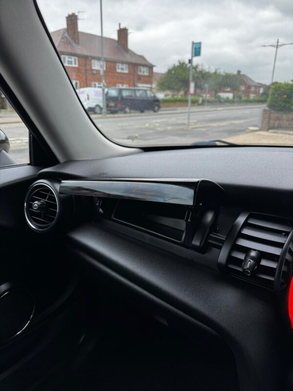 MINI COOPER HATCH 2014 1.5 PETROL - Image 31
