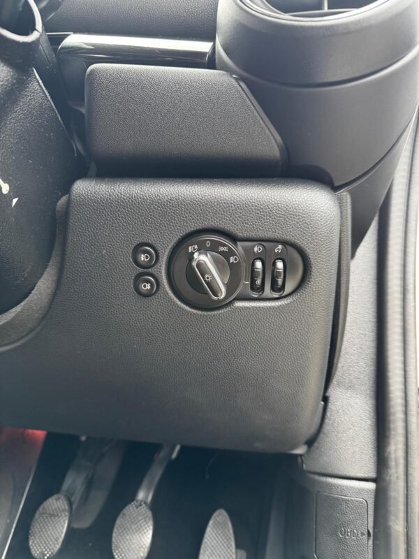 MINI COOPER HATCH 2014 1.5 PETROL - Image 25