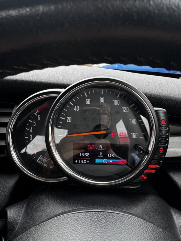 MINI COOPER HATCH 2014 1.5 PETROL - Image 19