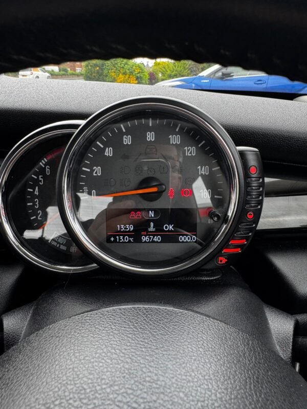 MINI COOPER HATCH 2014 1.5 PETROL - Image 18