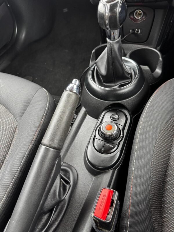 MINI COOPER HATCH 2014 1.5 PETROL - Image 16