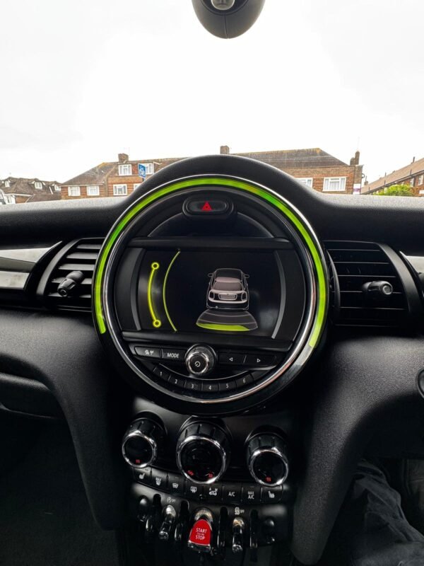 MINI COOPER HATCH 2014 1.5 PETROL - Image 3