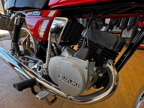 Suzuki GP100 - Image 32