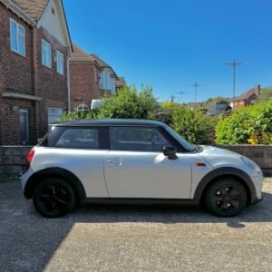 MINI COOPER HATCH 2014 1.5 PETROL