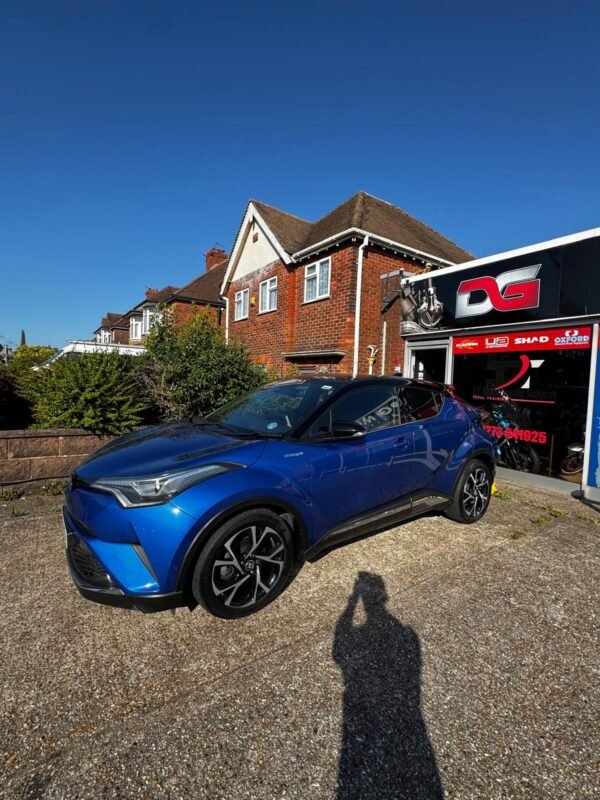 Toyota C-HR 1.8 VVT-h Dynamic CVT Euro 6 (s/s) 5dr - Image 2