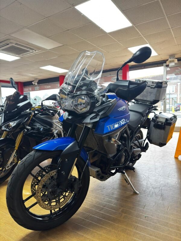 Triumph Tiger 800 XRx - Image 2