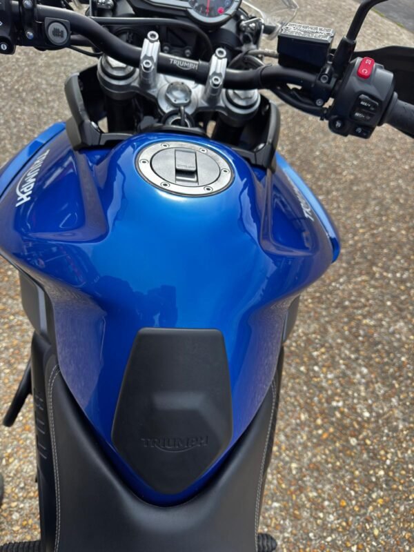 Triumph Tiger 800 XRx - Image 19